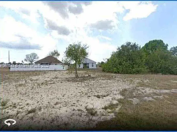 1162 NW 4th Ave, Cape Coral, FL 33993