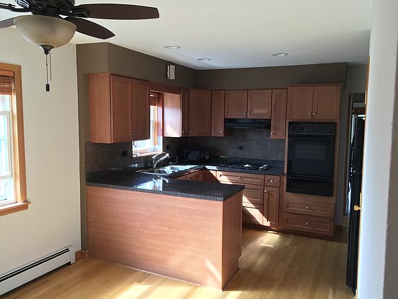 4th image of 3549 N Orange Ave