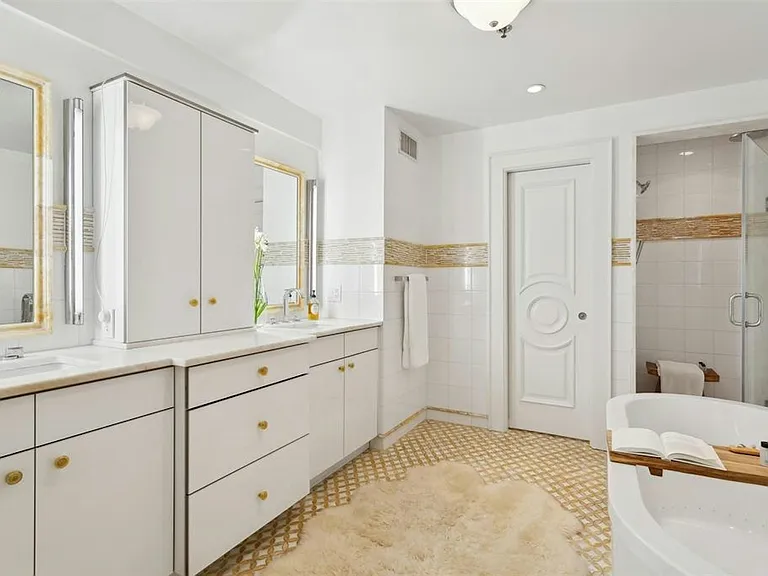 313 1st St #PENTHOUSE — Photo 9