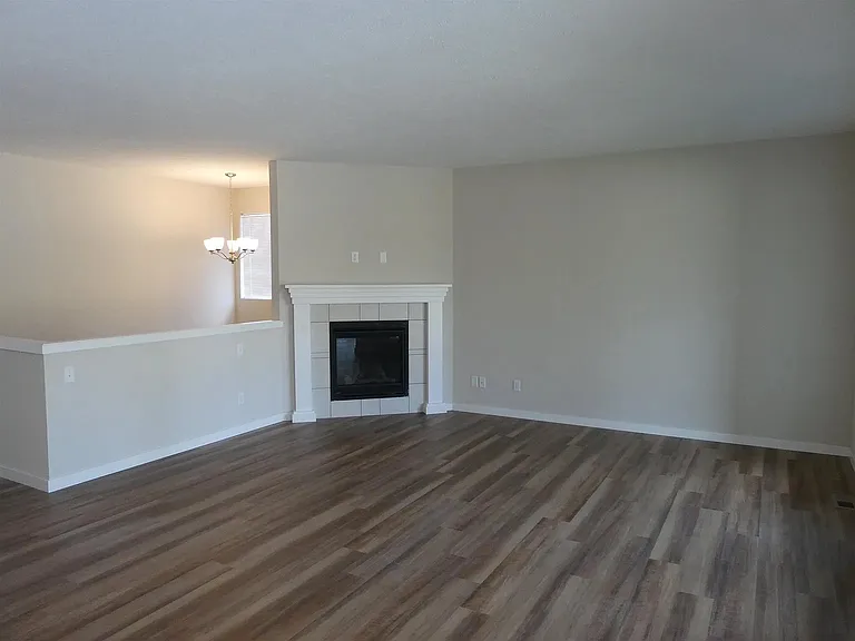 3315 S Custer Ln — Photo 15