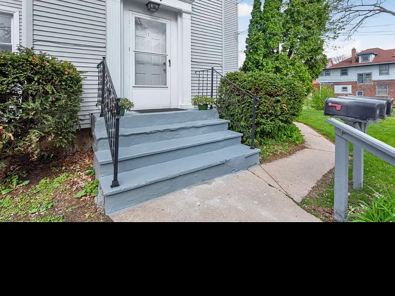 312-314 2nd St #1 — Photo 4