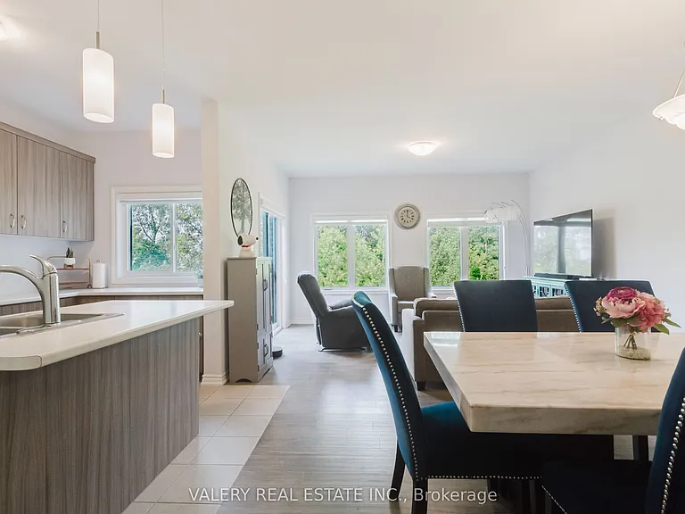 133 Caroline St — Photo 6