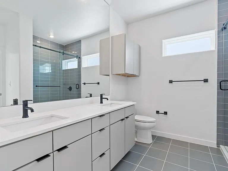 100 W Mockingbird Ln — Photo 14