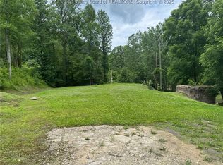 4601 Clay Hwy, Clay, WV 25043