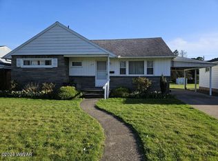 1012 Mulberry St, Montoursville, PA 17754