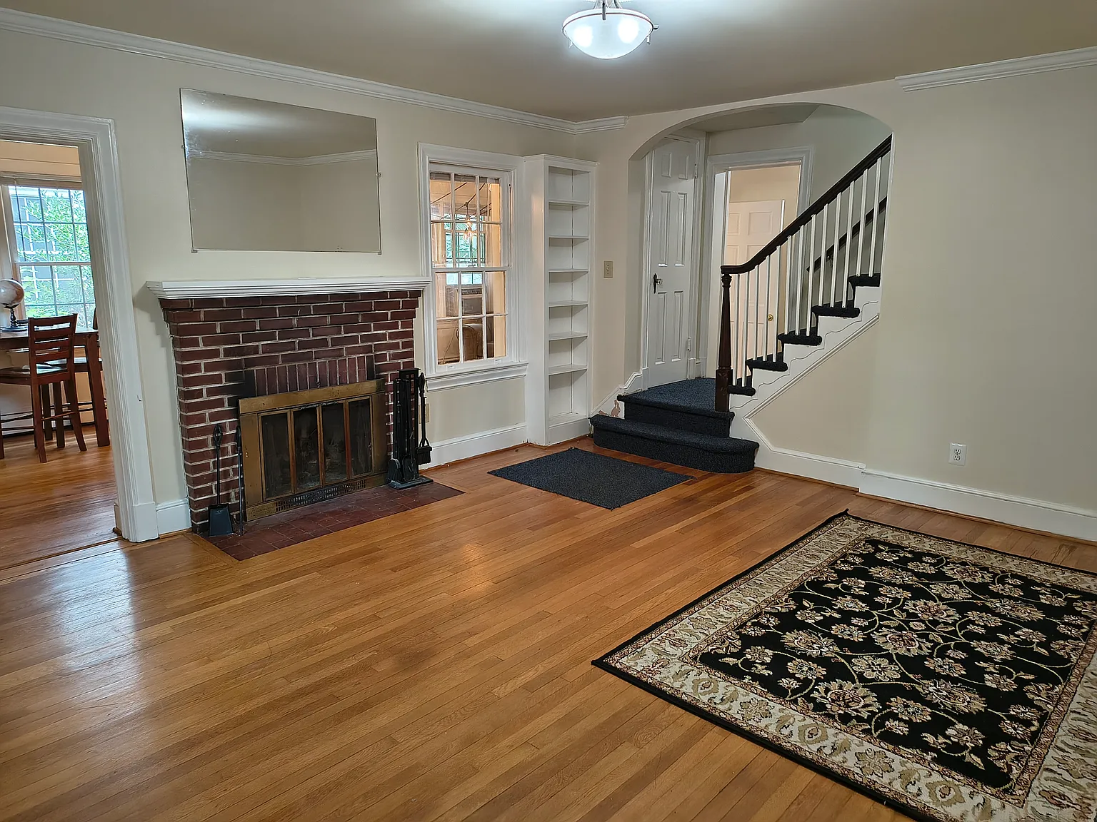 4 bed, 2.5 bath, 3630 sqft, $4,800 — Photo 4