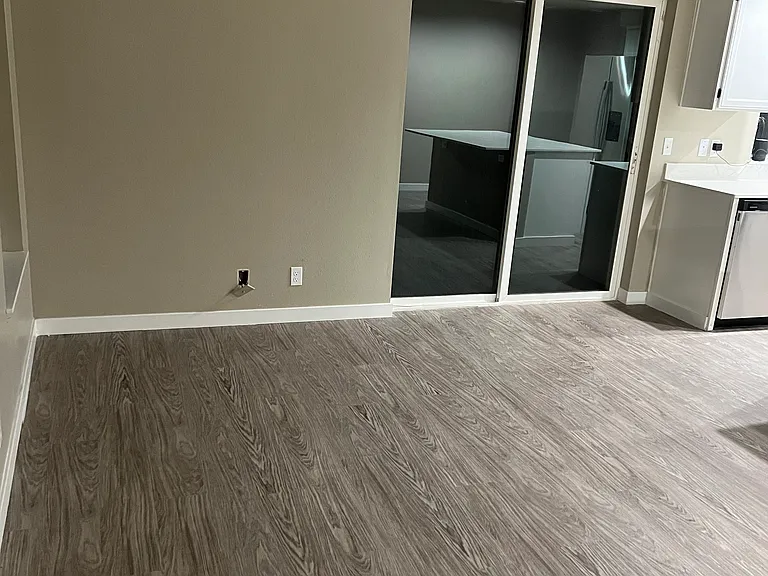 161 Delta Ct NE — Photo 10