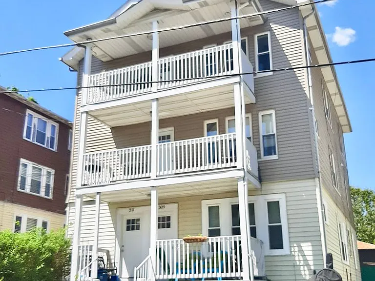 311 Ward Street — Photo 2