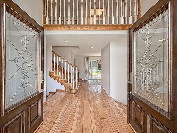 4th image of 1646 Swansea Pl