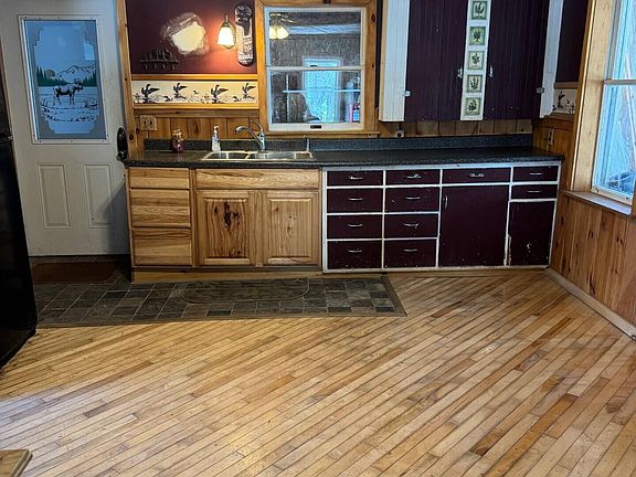 3rd image of 713 Drews Lake Road