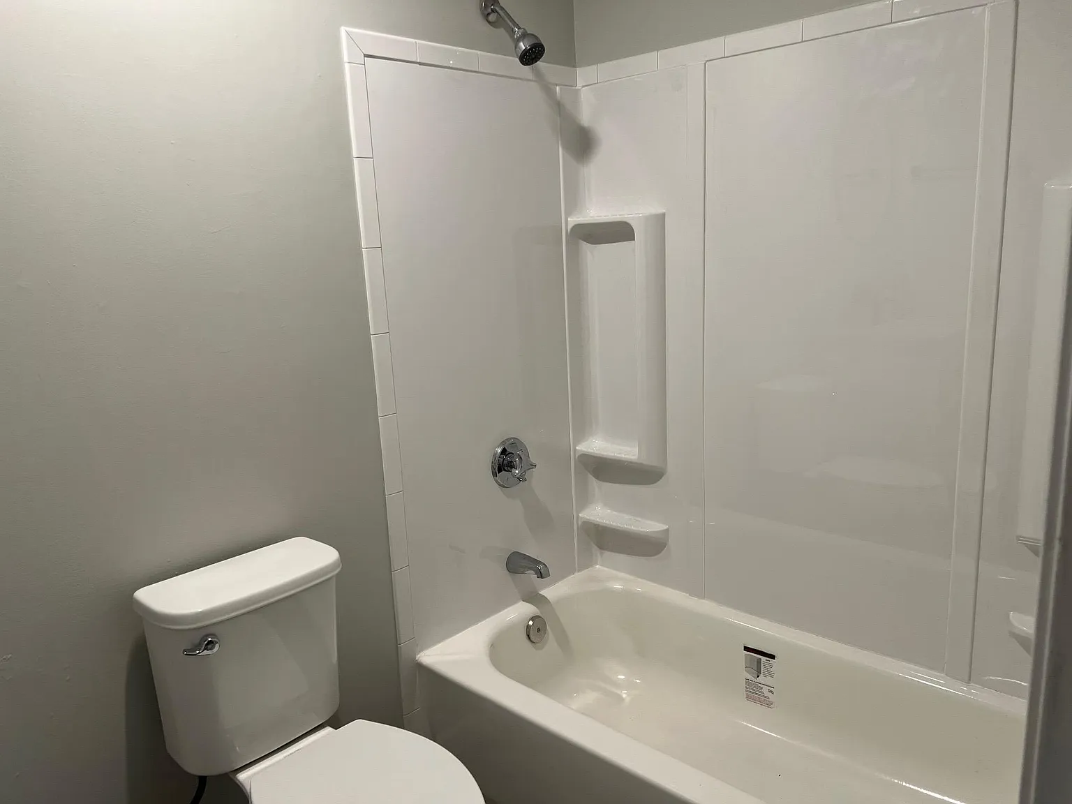 2 bed, 850 sqft, $2,000 — Photo 3