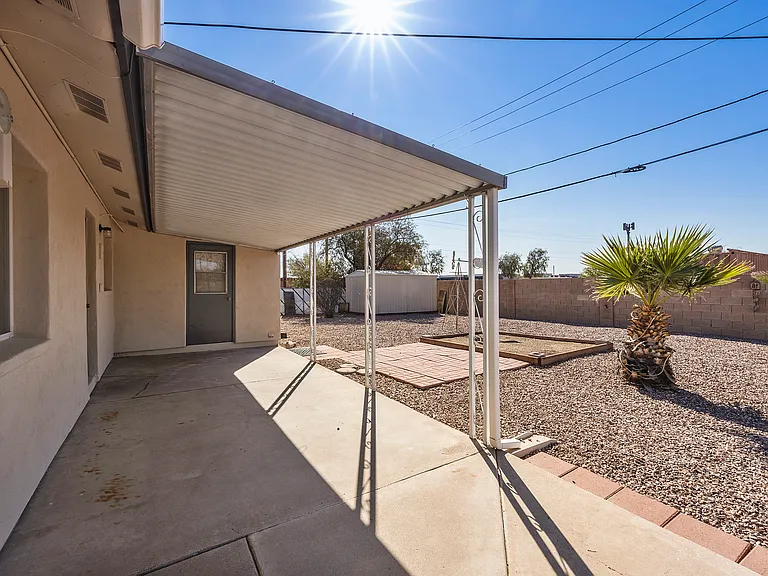 8743 E Berridge Ln — Photo 29