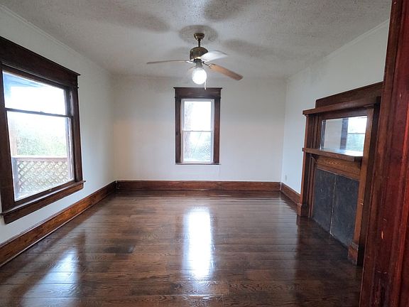 3rd image of 622 Tazewell Ave SE