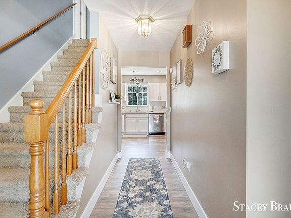 5th image of 2704 Curtice Wood Dr NE
