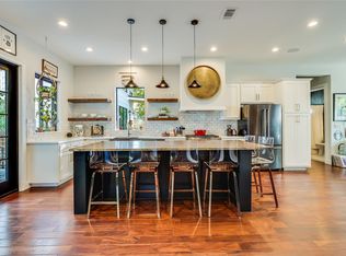 2004 E 16th St #B, Austin, TX 78702