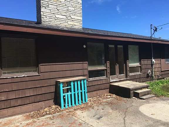 3rd image of 343 N 7th St
