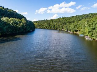 11 W Maple Ln, Clarion, PA 16214