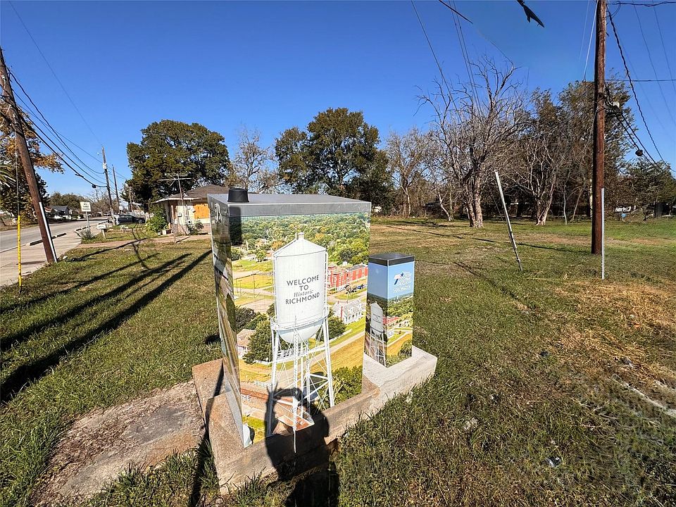 1st image of 206 Collins Rd