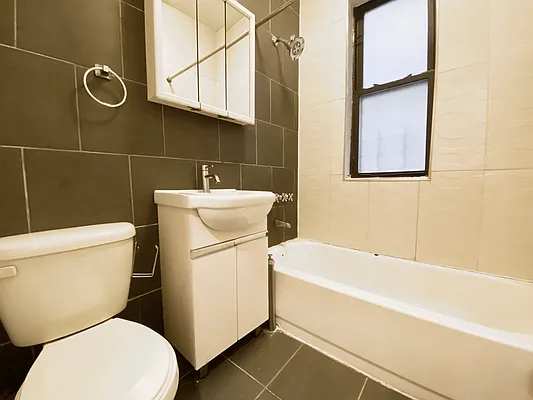 Rented by Voro NYC | media 17