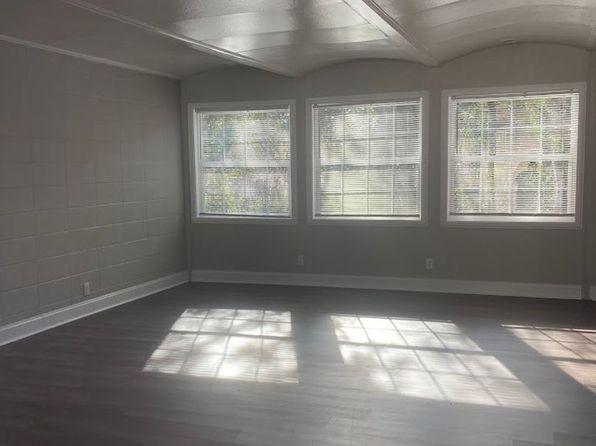 2591 N Pierce Cir #2572