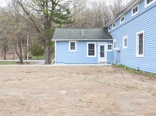 907 W Dover Rd, Pawling, NY 12564