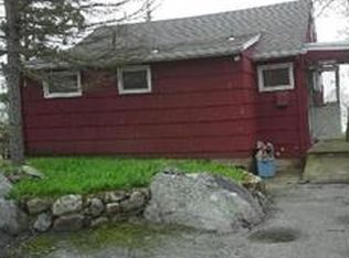 6 Crestview Rd, Andover, NJ 07821