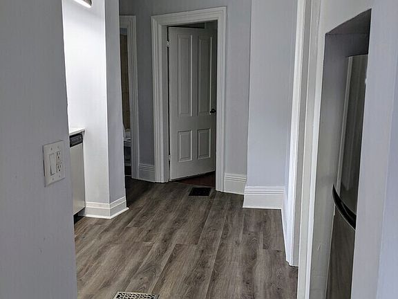 2nd image of 111 Park Ave #2