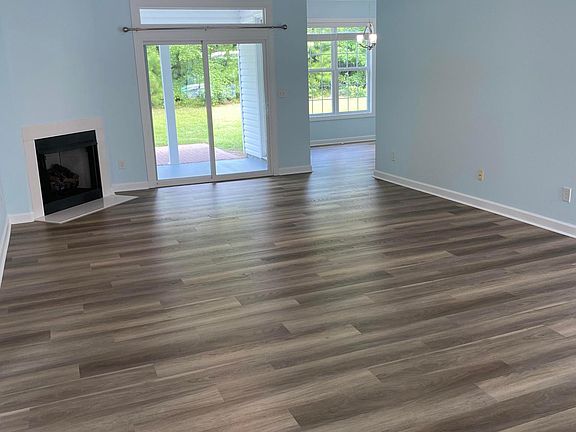 2nd image of 1105 Palmer Way