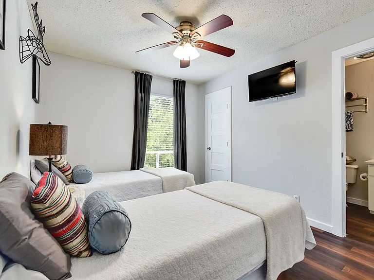 1122 Bluebonnet Ln #A — Photo 5