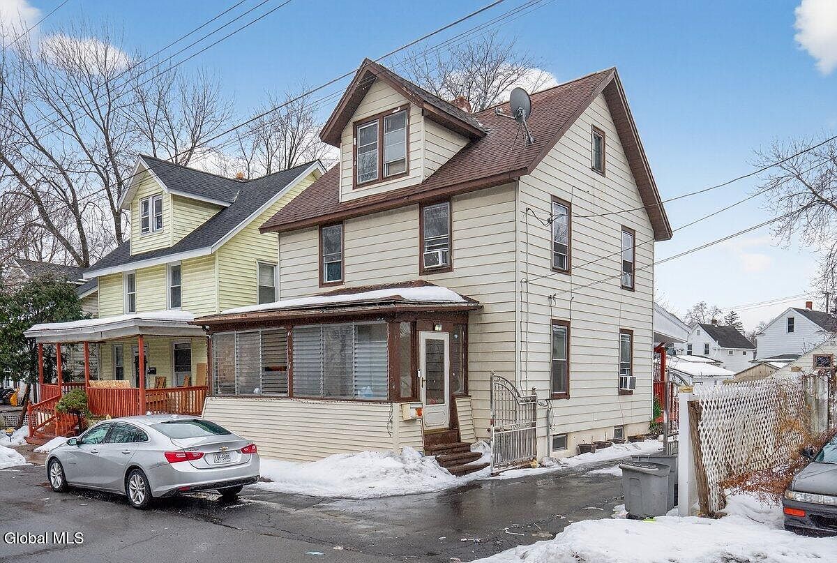 1st image of 15 Manchester Road