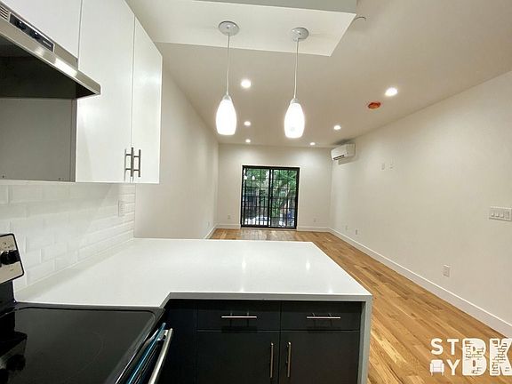 3rd image of 143 Woodbine St #2