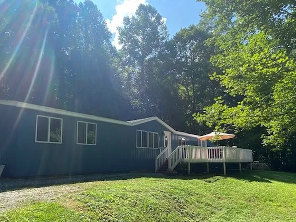 1522 Red Marble Rd, Andrews, NC 28901