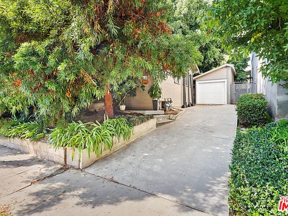 2nd image of 1415 N Sierra Bonita Ave