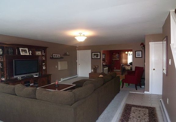 3rd image of 31 Pasture Ln