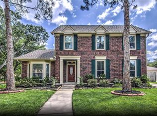 13603 Robin Hill Ct, Houston, TX 77059