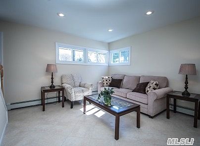 3rd image of 293 Elm Dr S