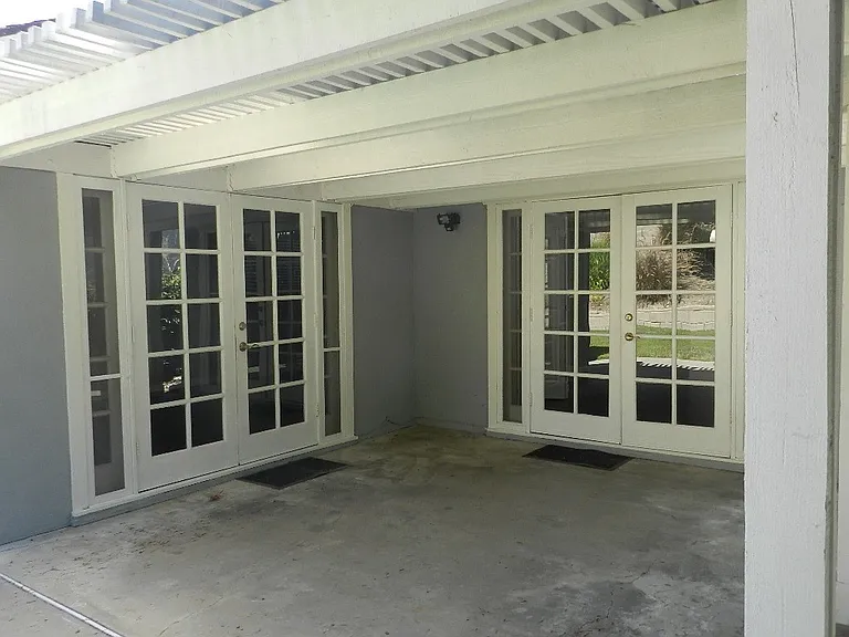 25261 Arcadian Ave — Photo 16