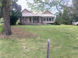 2010 Cleveland Ave, Castleberry, AL 36432