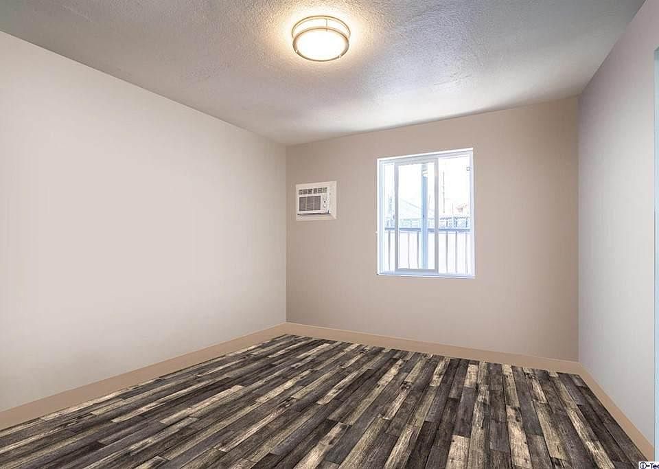 1st image of 7831 Troost Ave #1/2