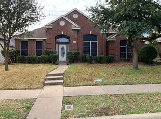 814 Sumner Dr, Mesquite, TX 75149