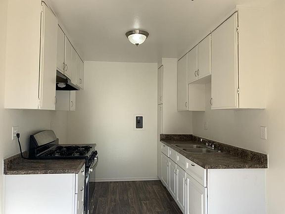 3rd image of 1418 French St APT 3