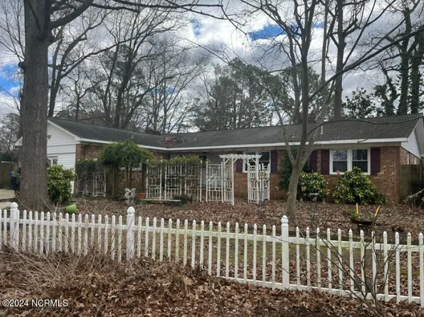 215 Hardee Road, Greenville, NC 27858