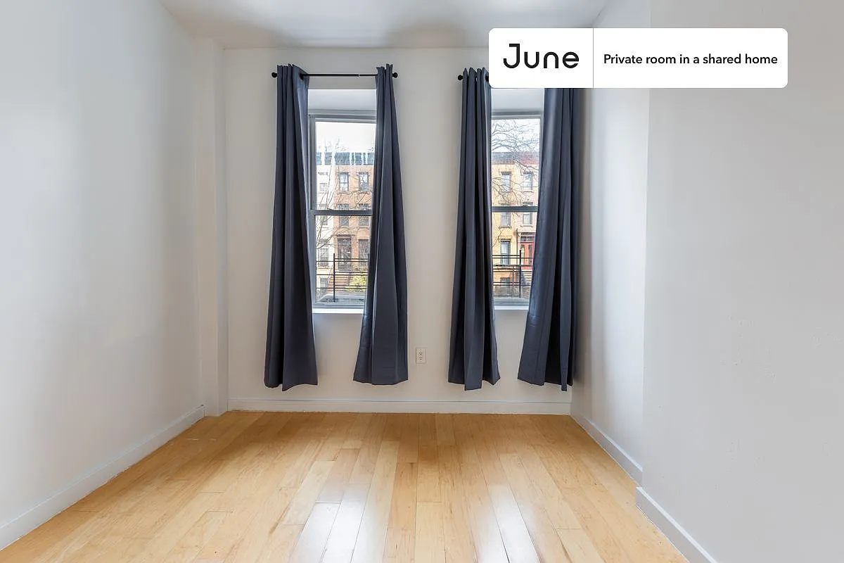 Full bedroom in 4 bed/2 bath home in Bedford-Stuyvesant #963 A — Photo 3