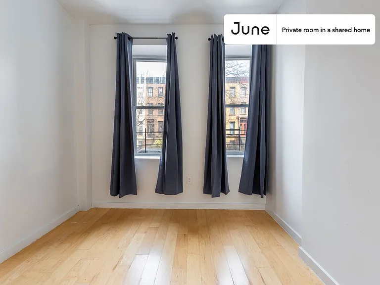 252 Madison St #A — Photo 3