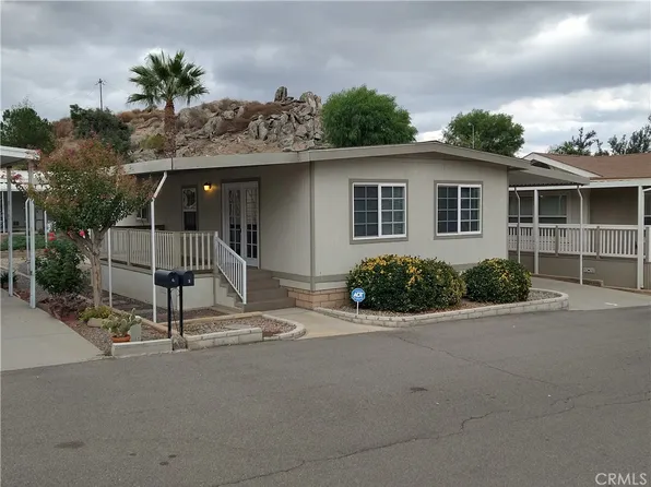 32600 State Highway 74 Space 5, Hemet, CA 92545