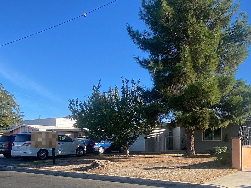 2nd image of 1050 W Avenue J14