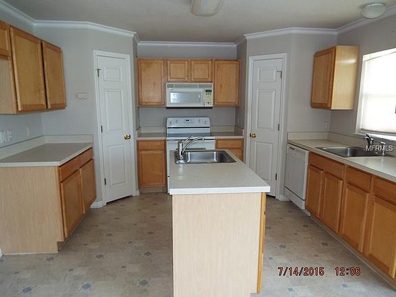 2nd image of 2045 Corner Meadow Cir