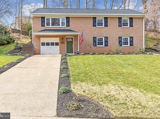 8618 Kerry Ln, Springfield, VA 22152