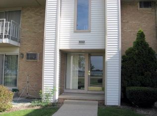 1609 Cass Lake Rd UNIT B, Keego Harbor, MI 48320