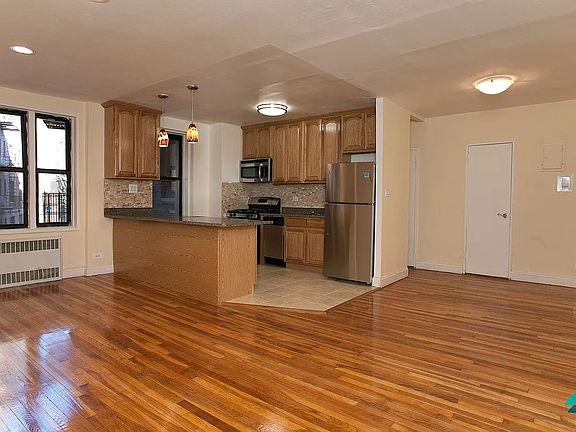 2nd image of 1801 Dorchester Rd APT 6B